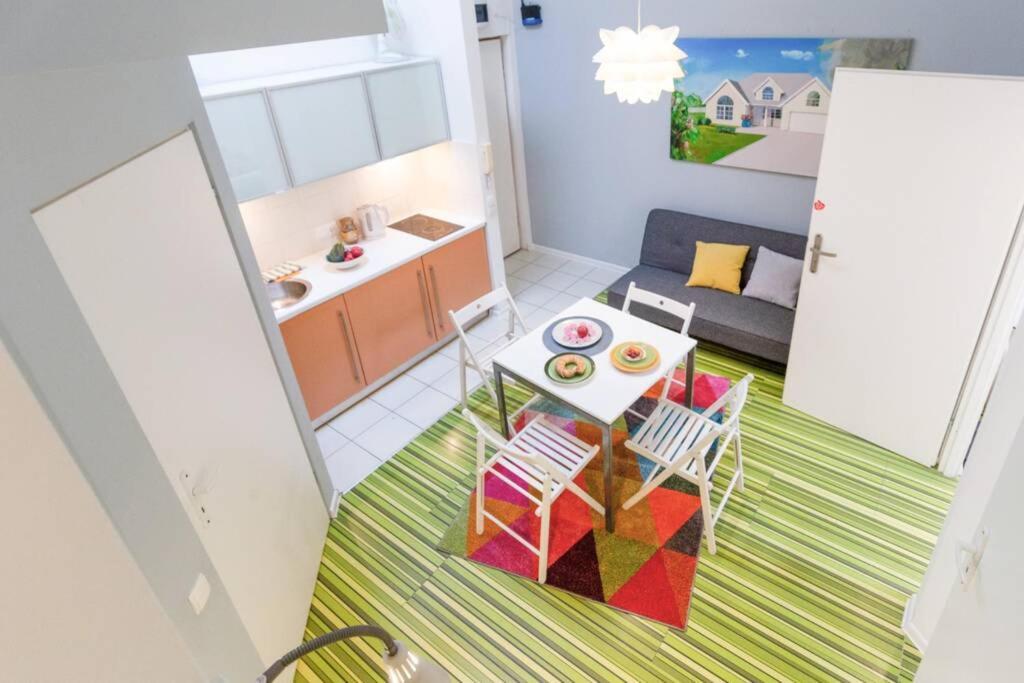 Appartement Cupcake 2 Bedroom Loft Apt In Location!